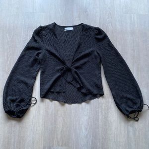 Ballon sleeve tie front blouse!